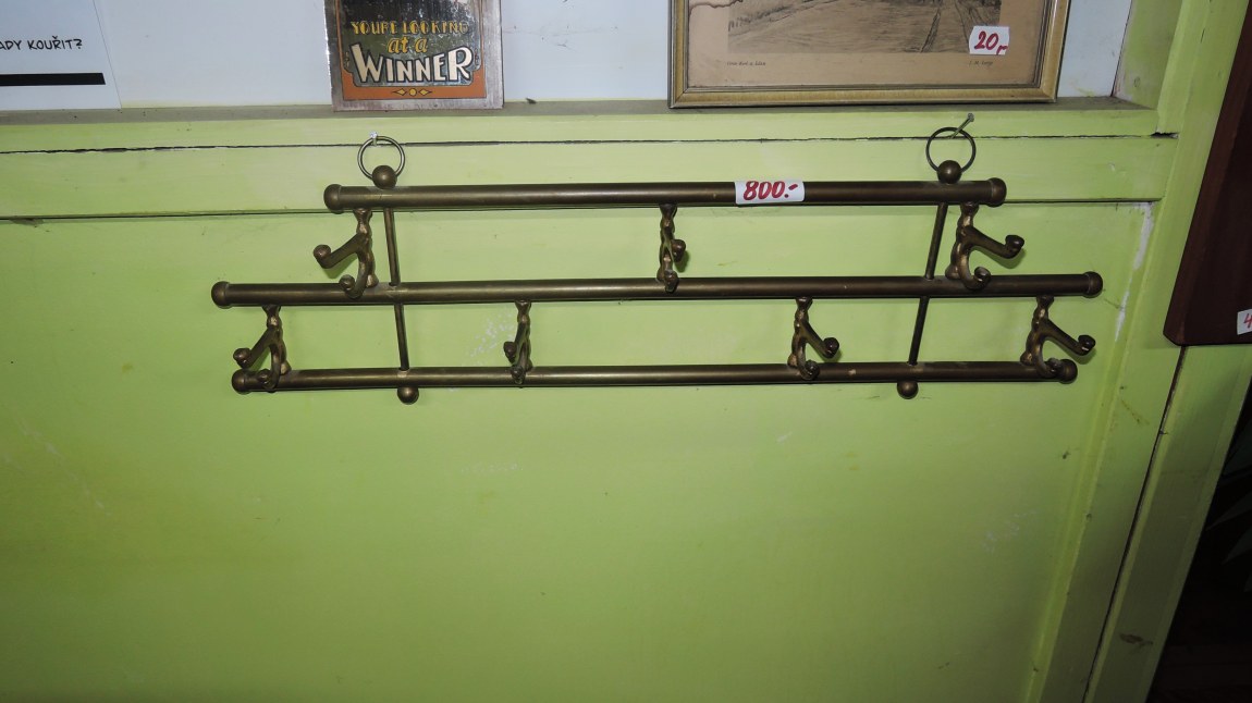 k257 věšák mosaz