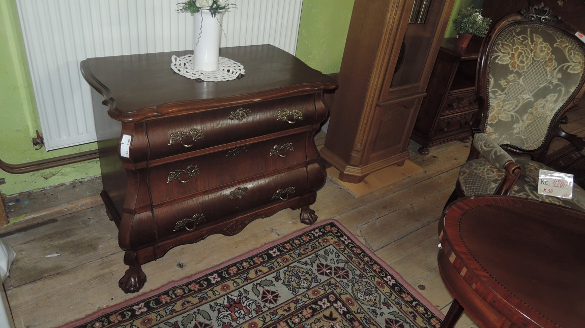 k90 komoda břichatka