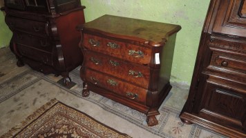 k104 komoda břichatka