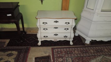 k108 komoda břichat.bílá